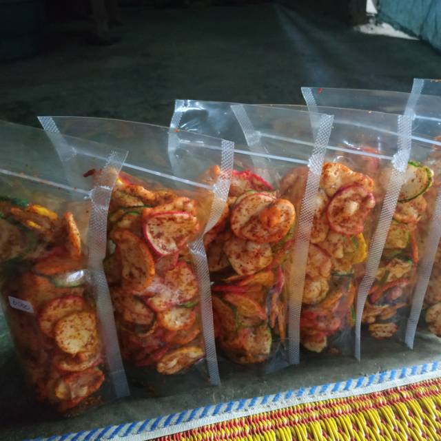 

Krupuk seblak pedas asin