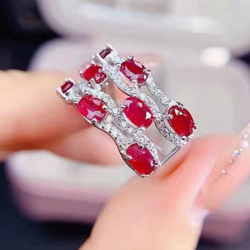 Perhiasan Cincin Zircon AAA Desain Geometri Hollow Warna Merah Berkilau Gaya Eropa Amerika Untuk Wanita