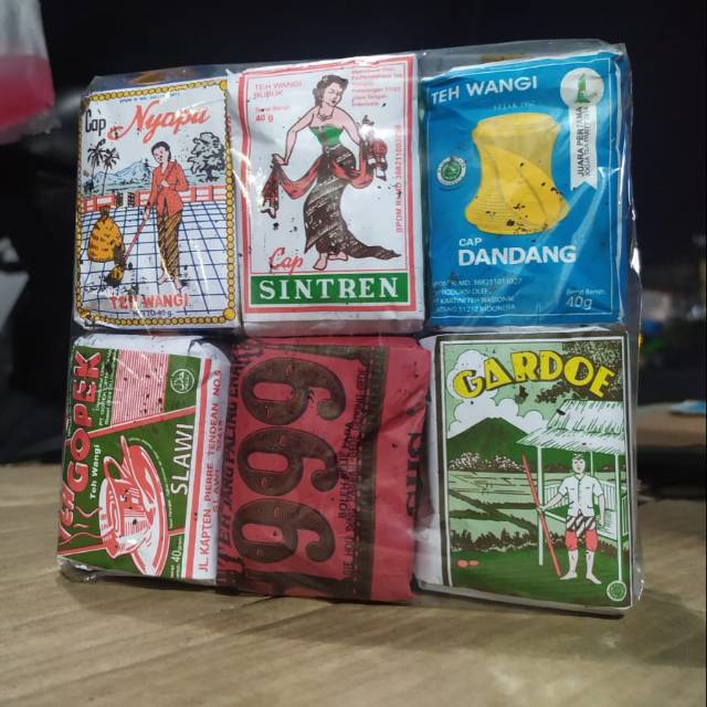 

Racikan Teh HIK Angkringan Khas Solo