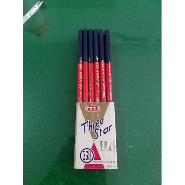 

[PACK ISI 12] PENSIL MERAH BIRU KECIL THREE STAR / PENSIL POLA JAHIT / PENSIL GAMBAR MANJAHIT