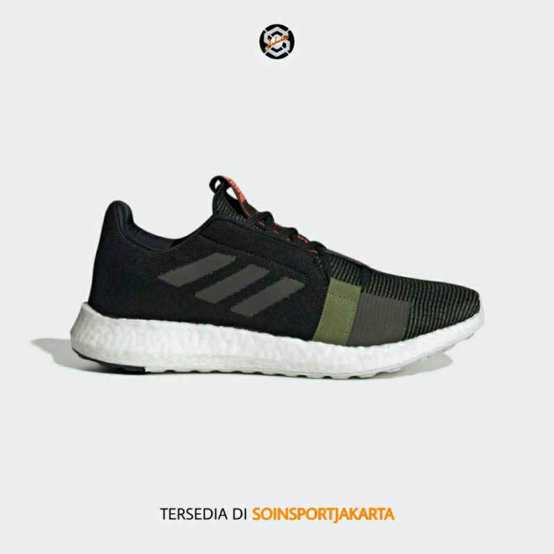 SEPATU LARI PRIA ADIDAS SENSEBOOST GO M (EE9581)