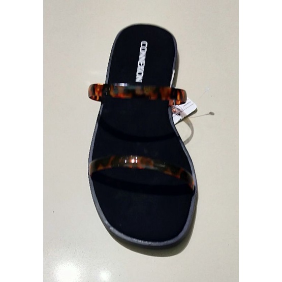 sandal flat wanita connexion