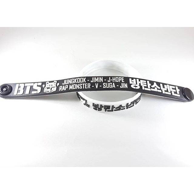 Gelang bts kpop kancing bangtan boys wristband