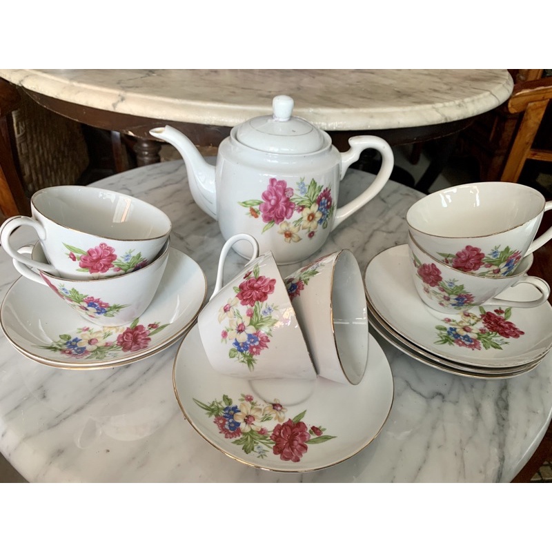 Set teko cangkir bunga lawasan