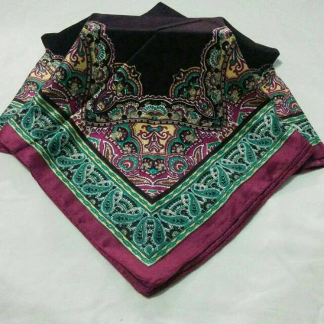 Satin Lamiz Batik