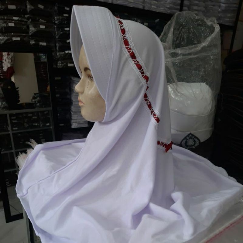 Kerudung sekolah putih plat merah instan