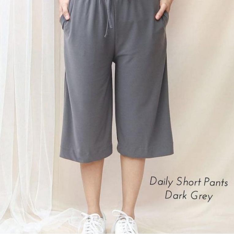 Celana Pendek Wanita Kulot Rayon Premium 7/8 Standart ~ Jumbo [RSK.27Jn22o]