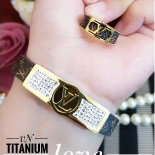 Titanium Set Perhiasan Wanita Gold 48228