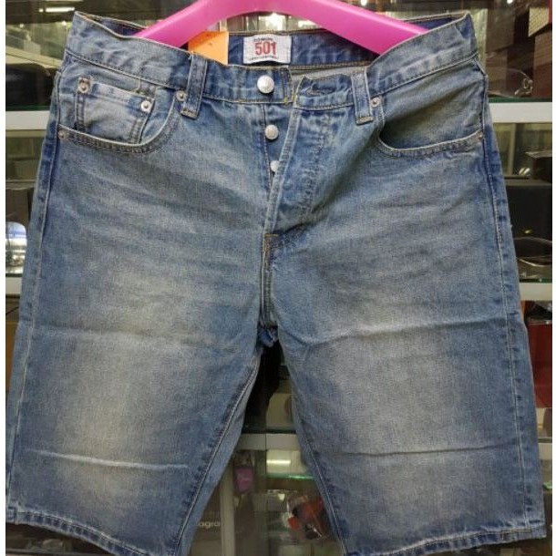 Celana Pendek Levi's 501 untuk Pria
