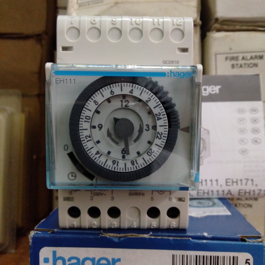 timer hager eh111