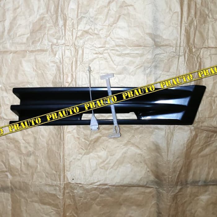 Tutup Derek Towing w202 KIRI / Grill Bemper Mercy mercedes C180 C200