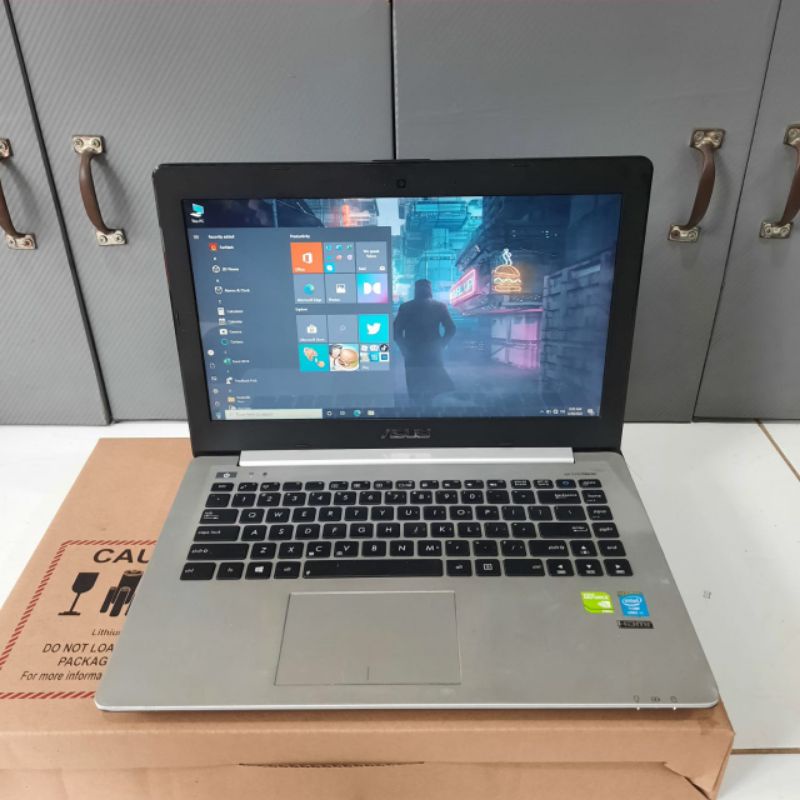 Laptop Asus S451LB Core i5-4200U Ram 4GB/HDD 500GB Nvidia Geforce 740M 2Gb Gaming Editing Ngebut