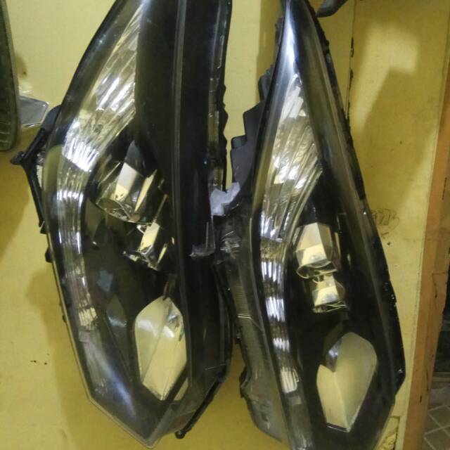 Headlamp Lampu depan HRV prestige original