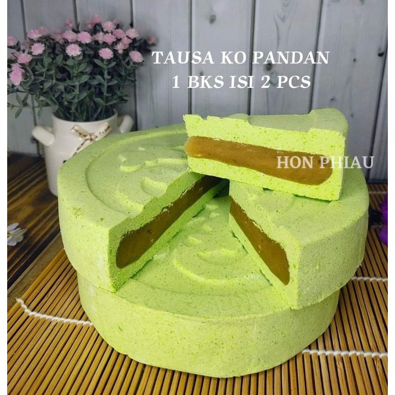 

Mooncake/ kue bulan tausa ko rasa pandan