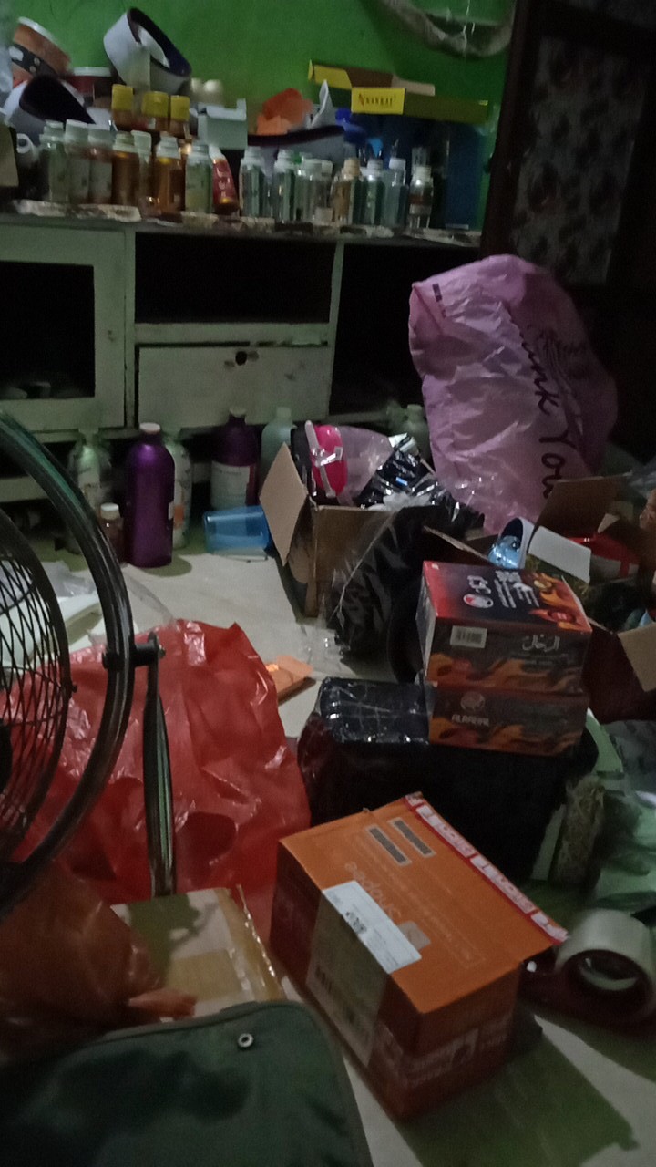 Hawaii Avita Wadah Minuman Atau Minyak / Eskan Drink Container 700 Ml