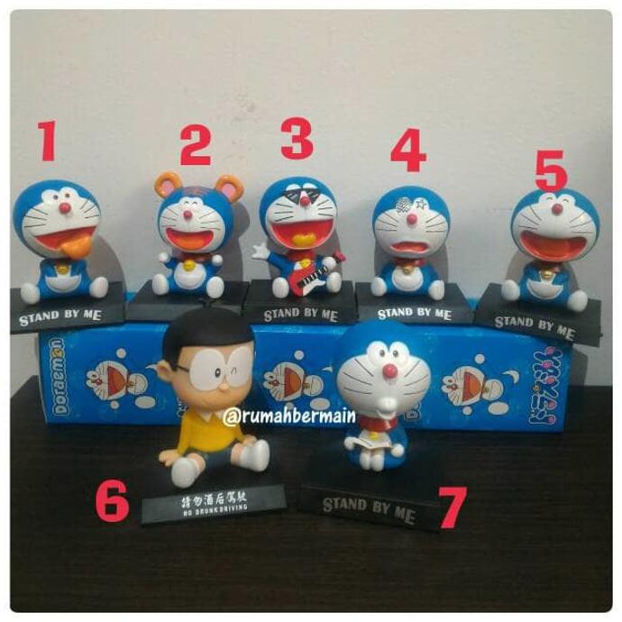 Hiasan Aksesoris  Pajangan Mobil Doraemon  Nobita Boneka 