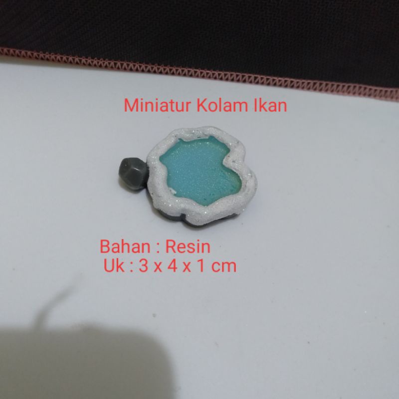 Miniatur Kolam Ikan