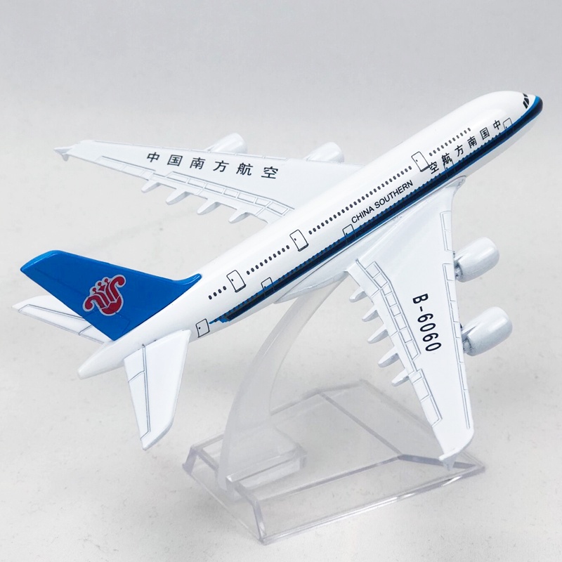 Miniatur Pesawat Terbang Airbus A380 380 Bahan Metal Ukuran 16CM Untuk Dekorasi / Hadiah