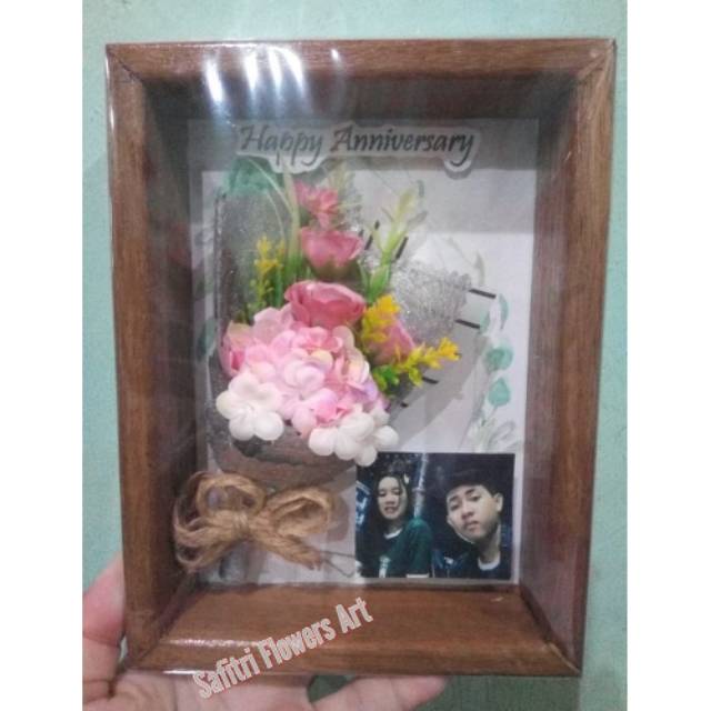 Buket Bunga Frame + Foto / Buket wisuda / Buket Ultah