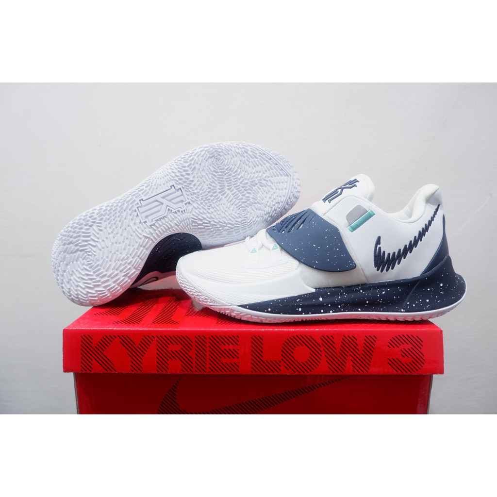 kyrie low all white