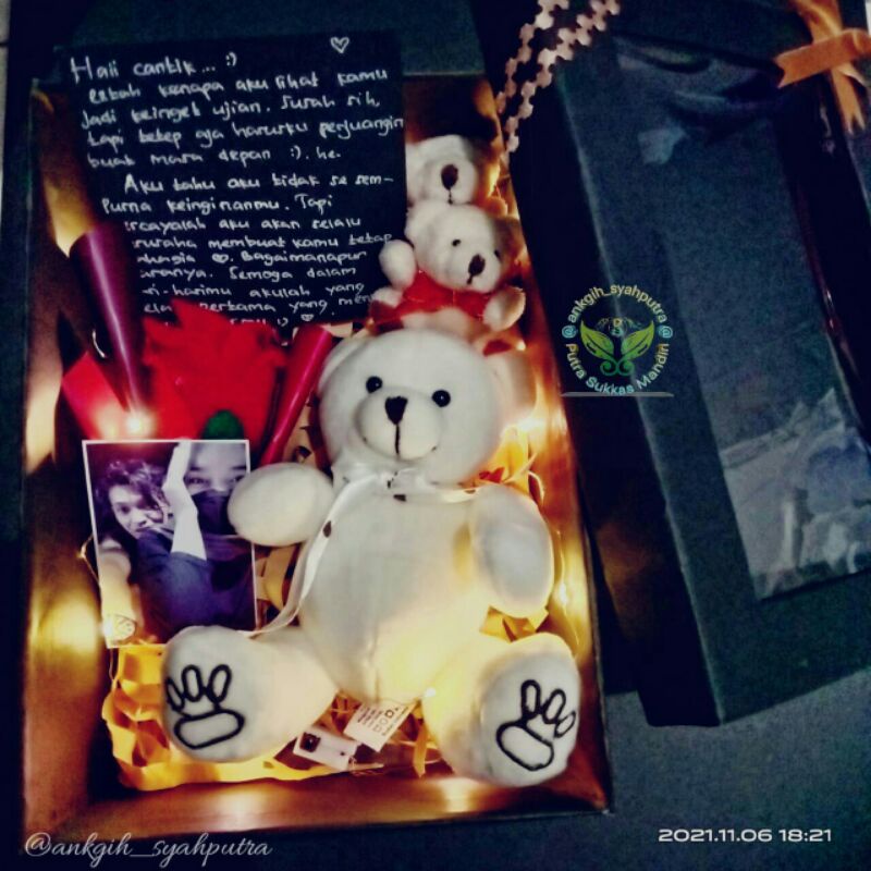 Buket Bouquet Box - Buket Bunga Box Hitam Mika - Free Kartu Ucapan & Foto
