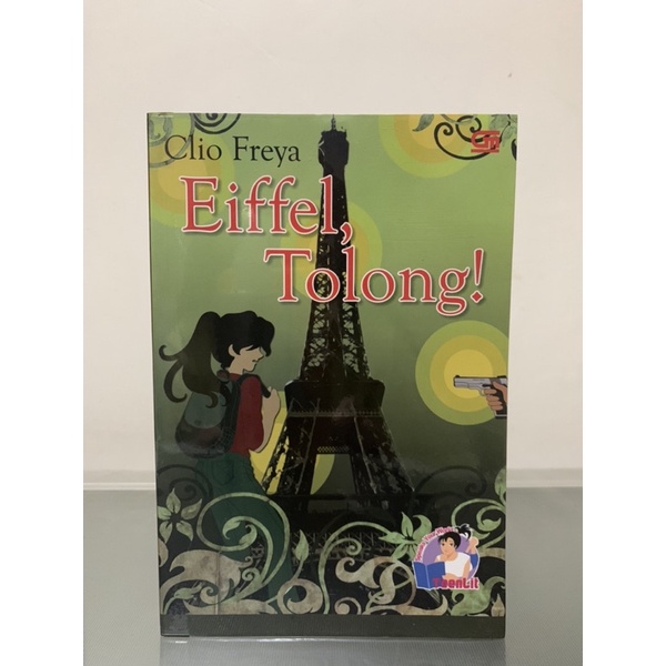 Novel Eiffel Tolong - Clio Freya