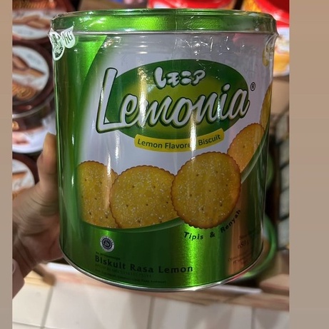 

BISKUIT LEMONIA KALENG 650GR