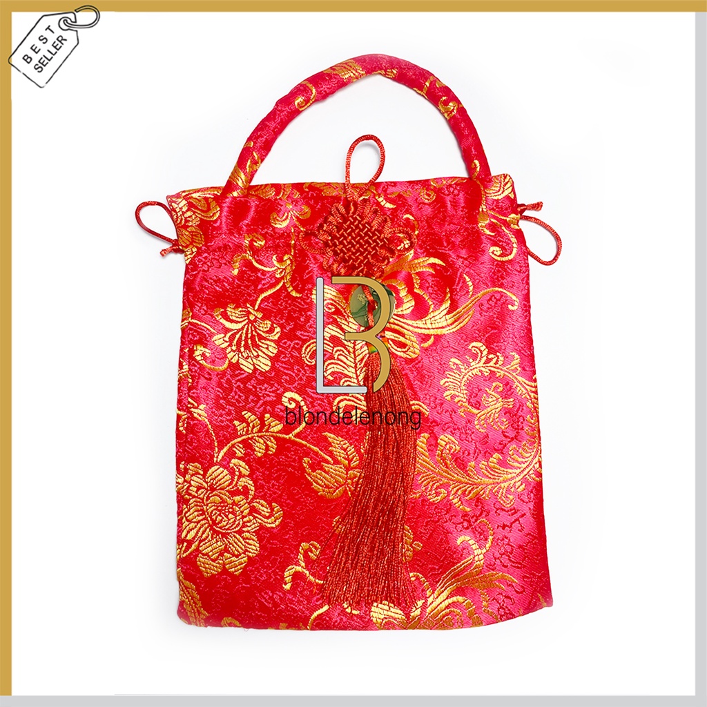 Tas Pouch Kantong Serut Bingkisan Kado Hadiah Hampers Parcel Parsel Dos Kotak Box Toples Kue Kering Keranjang Giok Motif Imlek Tahun Baru Cina Sincia Cny Shio Macan 2022 Hantaran Lamaran Wedding Sangjit Pernikahan Nikahan Shuangshi Merah Emas Anak Dewasa