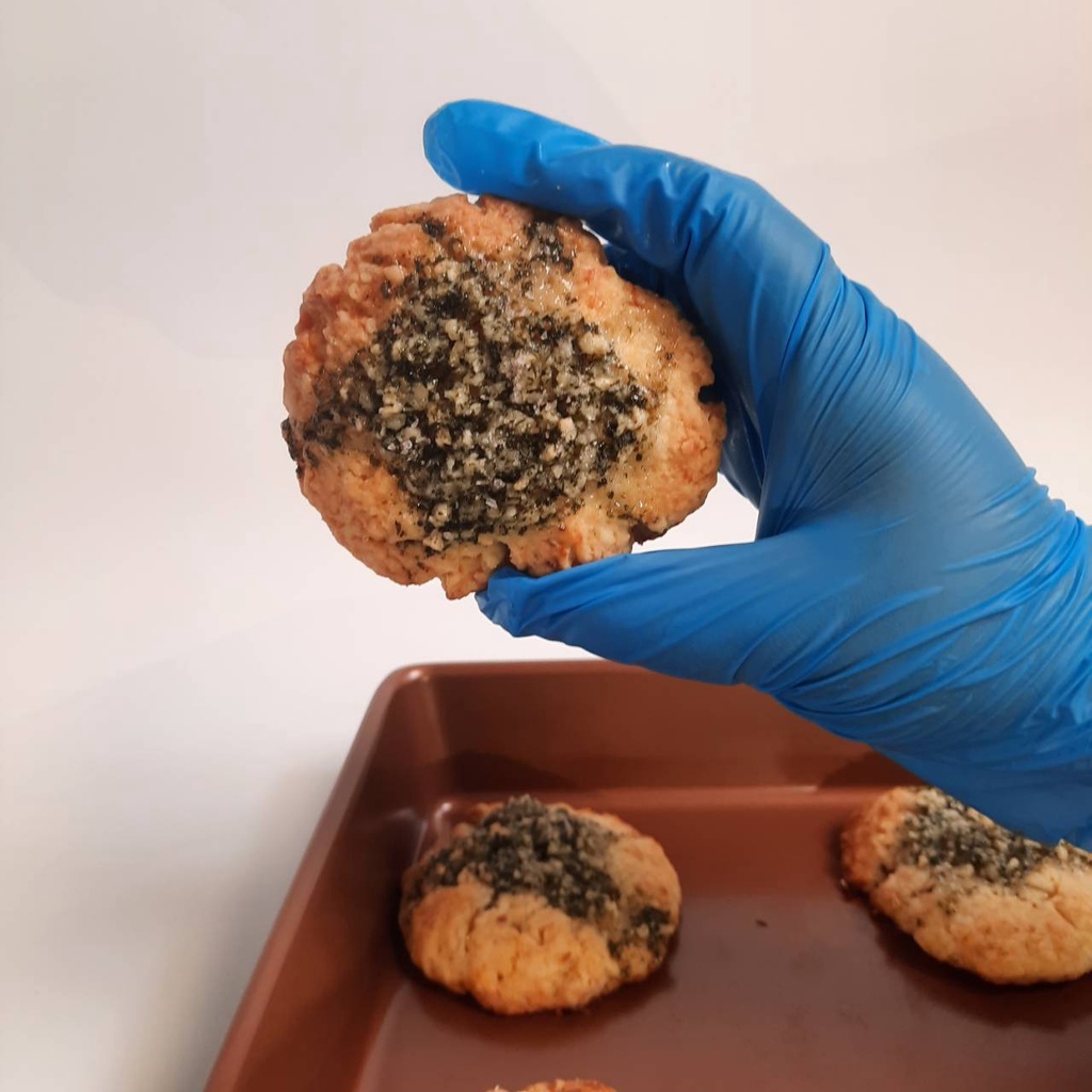 

Garlic Butter Scone" / 1pcs