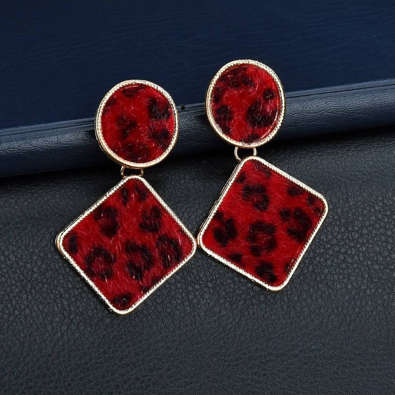 Siy 1 Pasang Anting Tusuk Gantung Wanita Bahan Alloy Desain Geometri Print Leopard Gaya Vintage / Minimalis