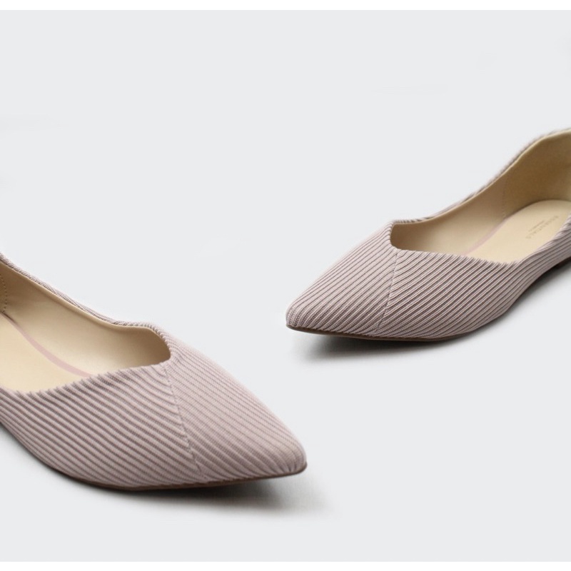 URBAN&CO SHOES ARUM PINK SIZE 37 (NEW/BARU)