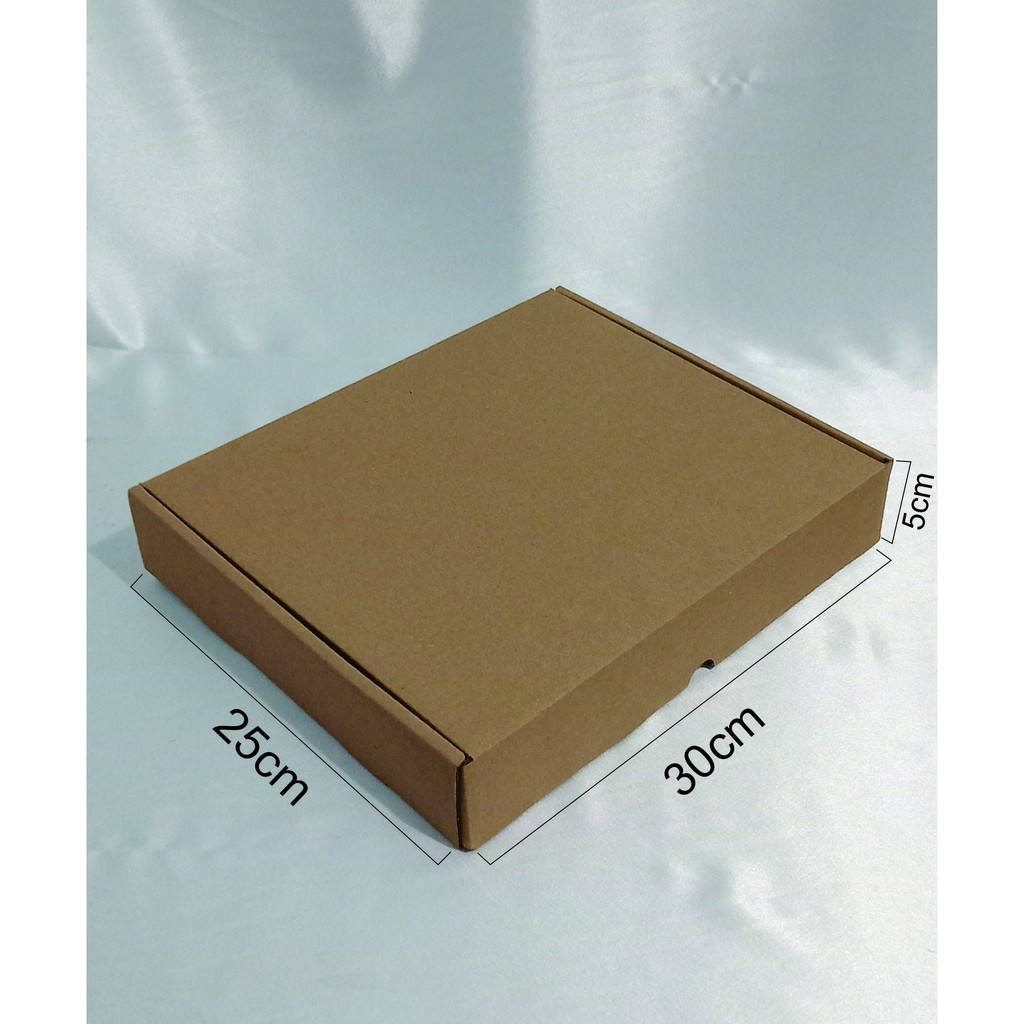 

BOX / KOTAK / KARDUS 30x25x5 cm Polos / Die Cut/ Box Hampers/ Box Gift (10 PCS)