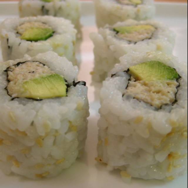 

Uramaki Avocado Roll (8pcs)