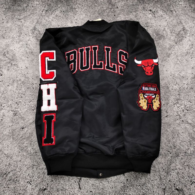 JACKET BOMBER VARSITY MITCHELL&amp;NESS CHICAGO BULLS FULLTAG&amp;LEBEL WASH TAG