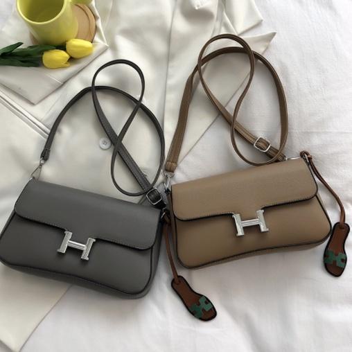 Tas import selempang wanita kulit  A33P