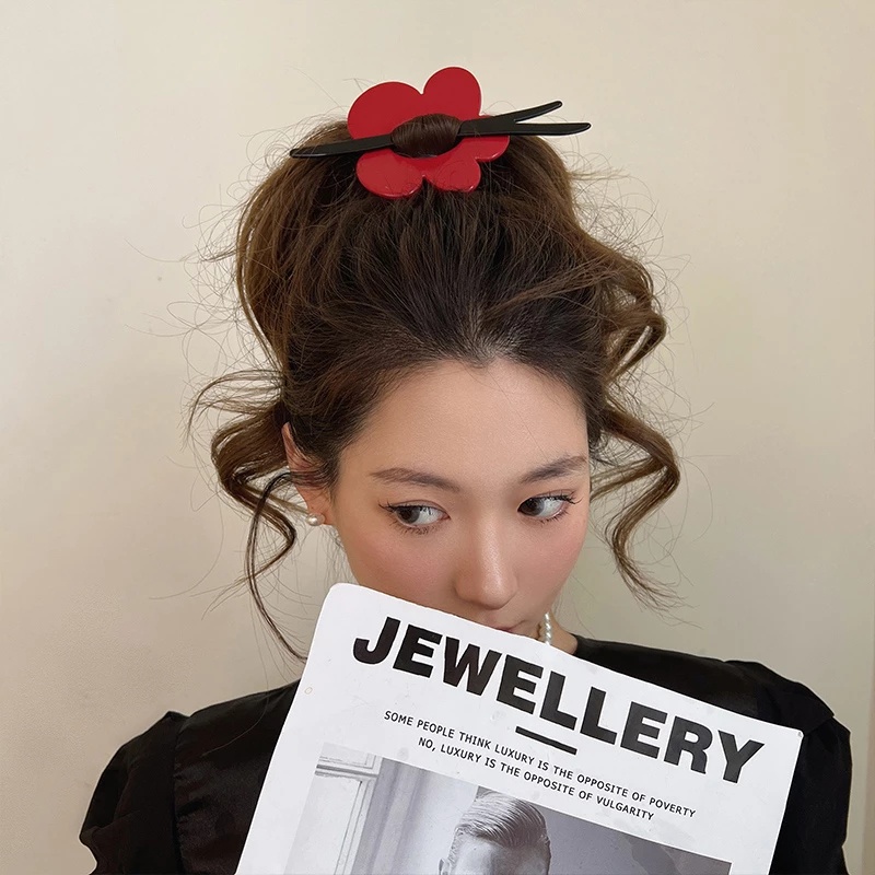Jepit Rambut Bentuk Bunga Merah Untuk Wanita