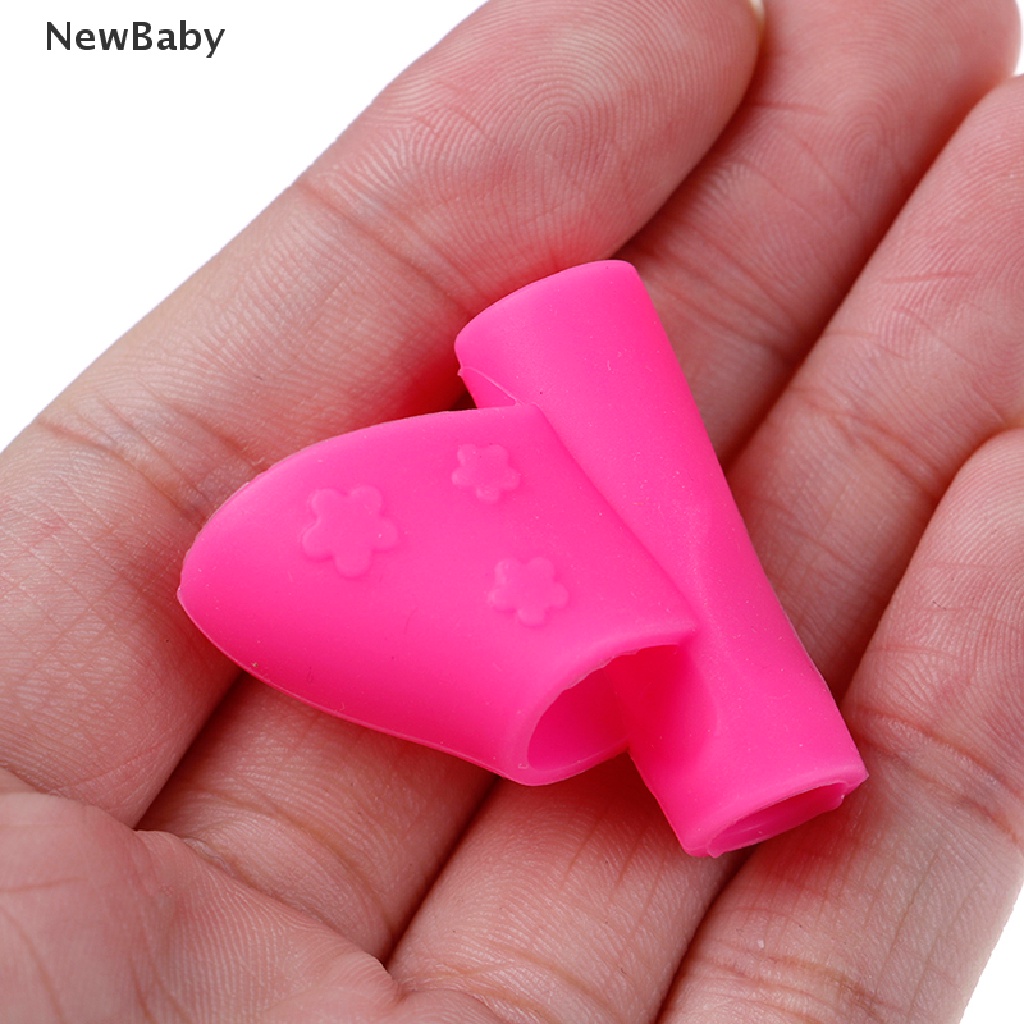 Newbaby 3pcs Alat Bantu Menulis Pensil Bahan Karet Lembut Untuk Anak