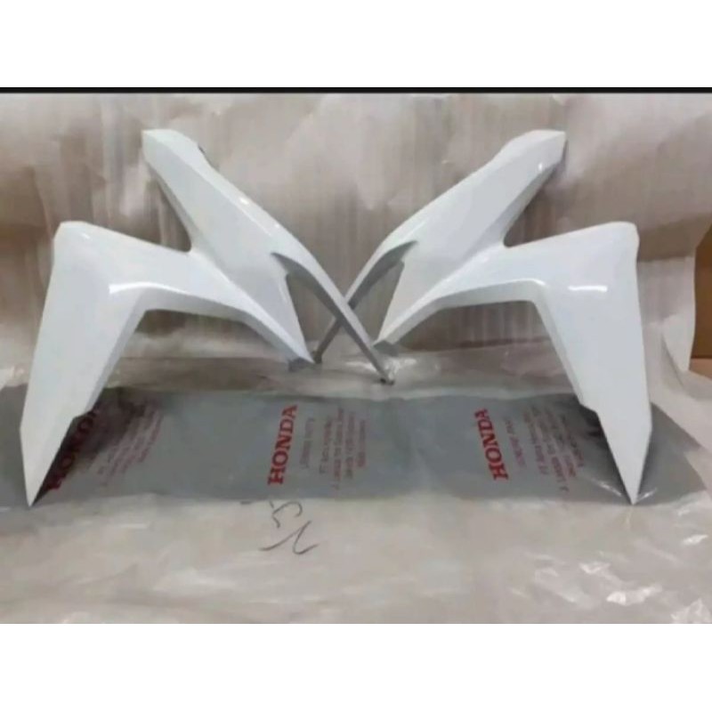 cover sayap sirip tebeng all new Vario 125 150 putih original