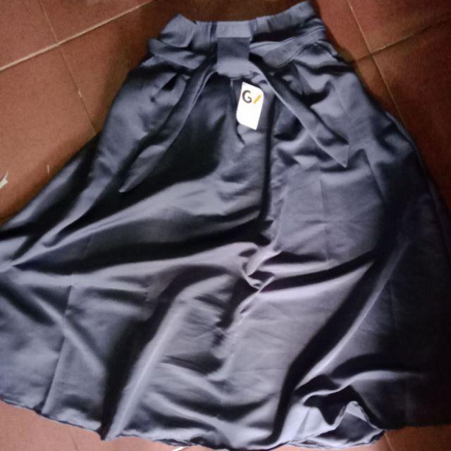 Rok Bahan Balotelli Model Payung Warna Biru Navy Dongker Gelap