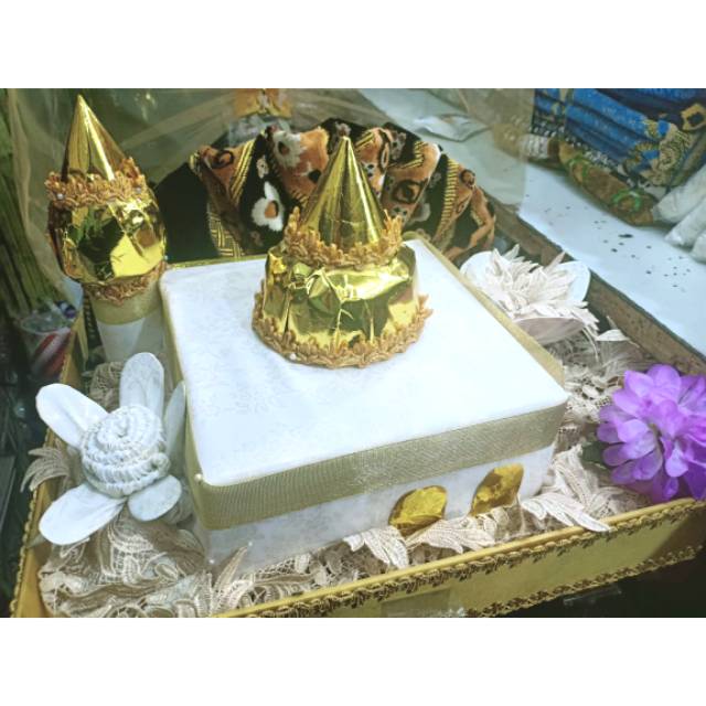 MUKENA SAJADAH PARCEL SATU SET SESERAHAN NIKAHAN