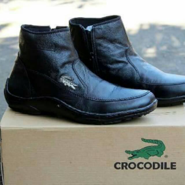 Sepatu kulit pria "crocodile"