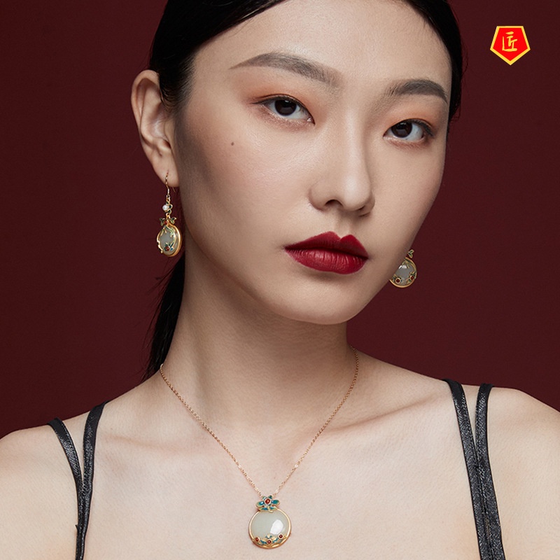 [Ready Stock]Hetian Jade Necklace Female Ethnic Style Enamel Elegant Graceful