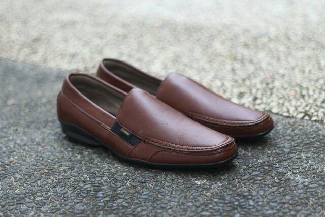 SALE 30%. ! SEPATU KERJA FORMAL SLIPON KULIT ASLI