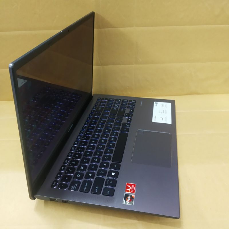 Laptop Bekas Asus VivoBook X512DA Ryzen 3 3200U 4GB/SSD128GB 15" Mulus