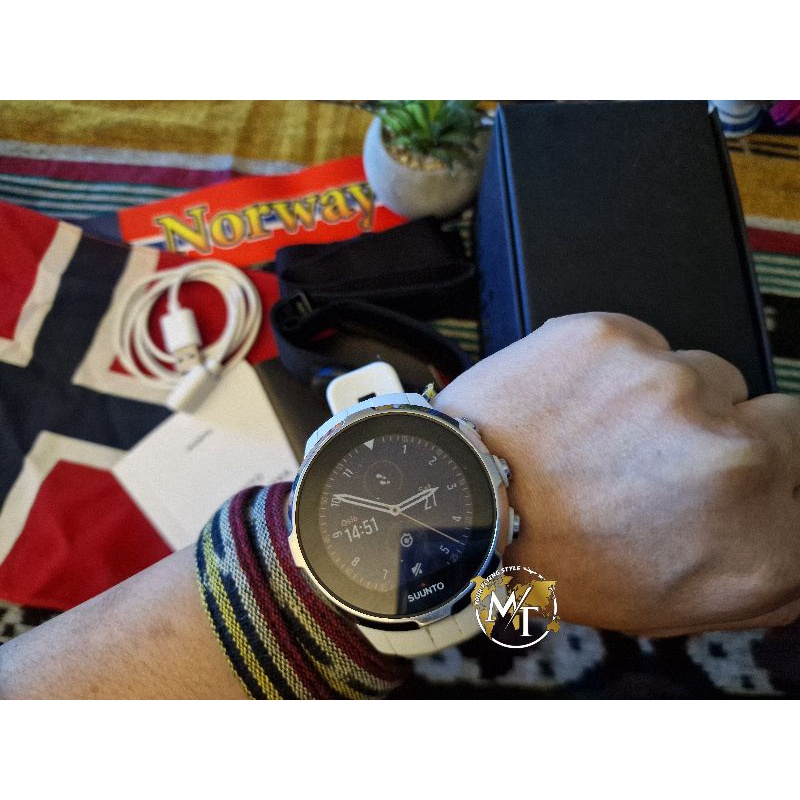 READY INDONESIA NOW SUUNTO SPARTAN SPORT WHITE TOUCHSCREEN LENGKAP