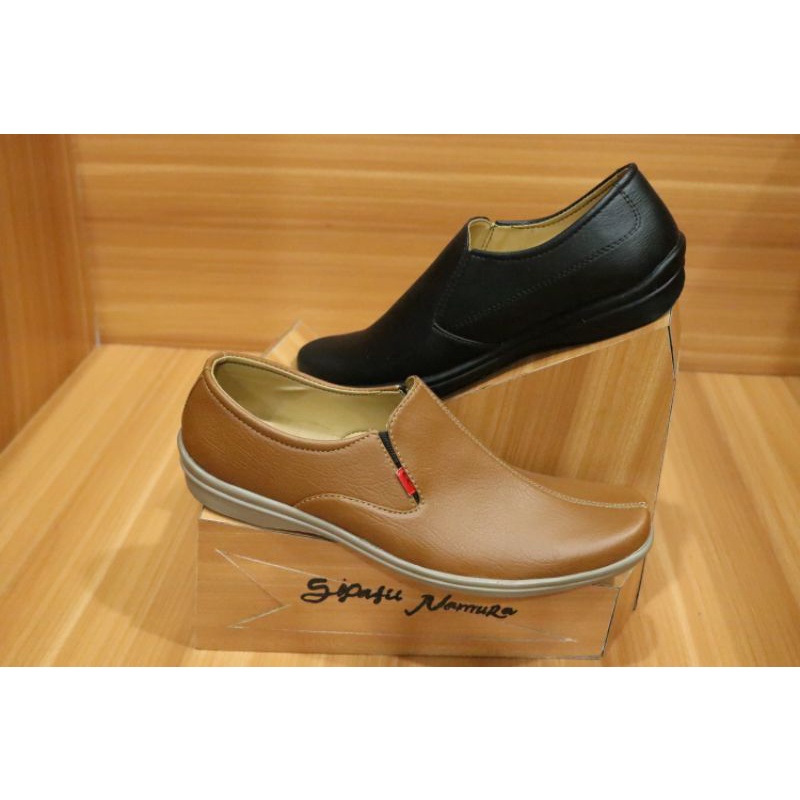 Sepatu pantovel Santai murah Model Kikers