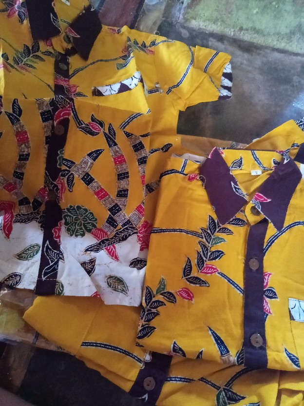 Batik Pasangan Naura Madura Sarimbit Batik Couple Keluarga Seragam Batik Anak Dress Batik Modern Xxl