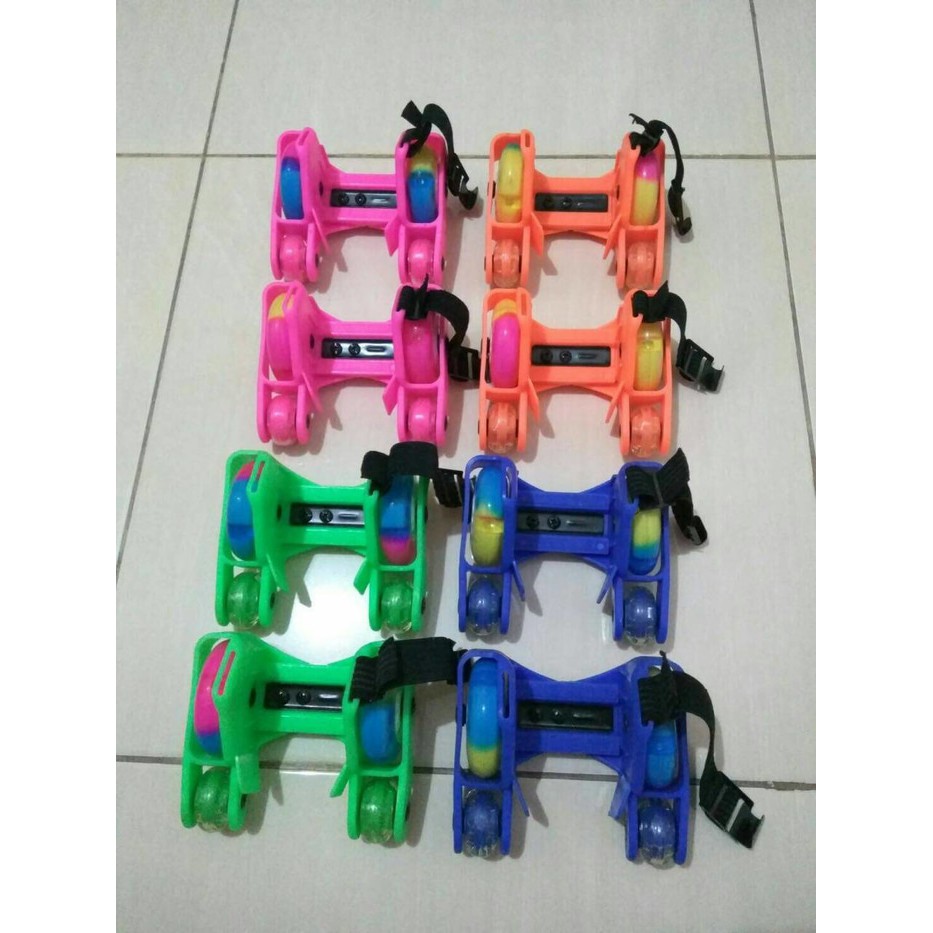 FLASHING ROLLER /SEPATU RODA 4 BAN KARET promo 1255