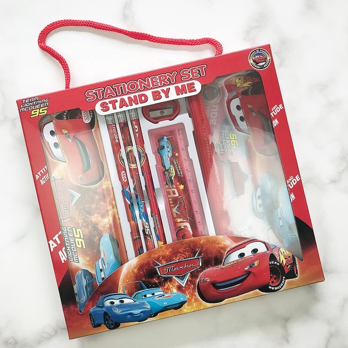 

Kotak pensil cars