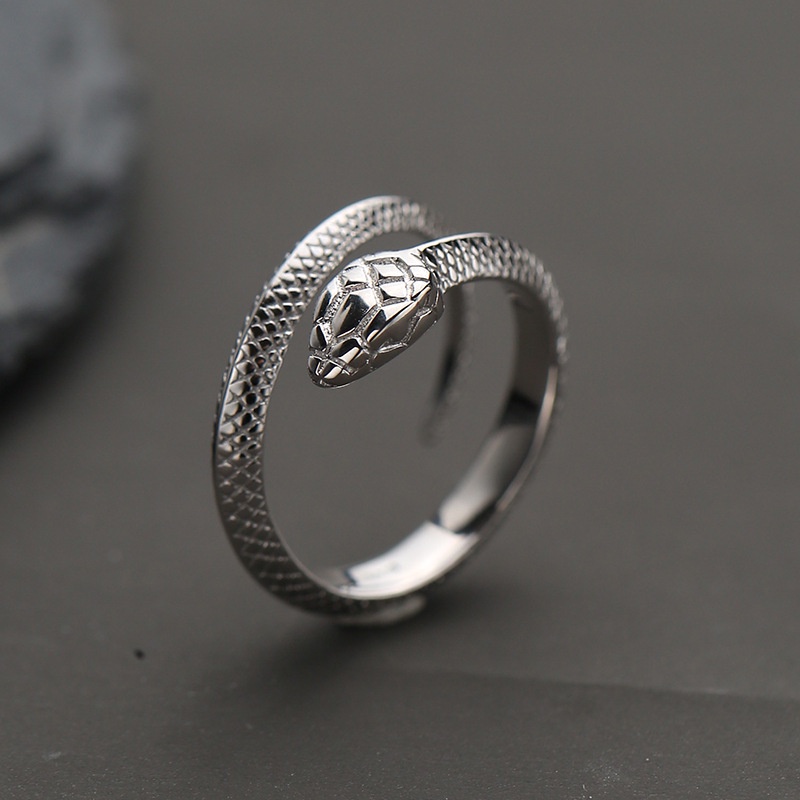 Cincin Pria Desain Ular Serpentine Bahan Stainless Steel Warna Silver Gaya Rock Untuk Pesta